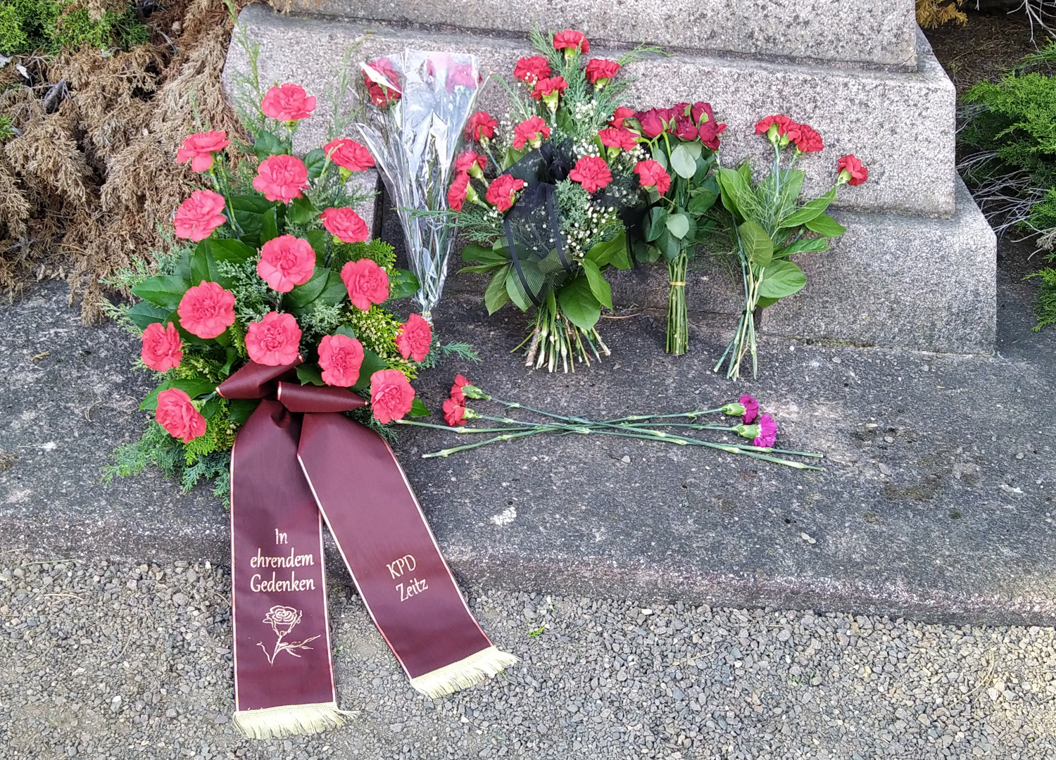 2025-05-09_Sowjet-Ehrenfriedhof_2